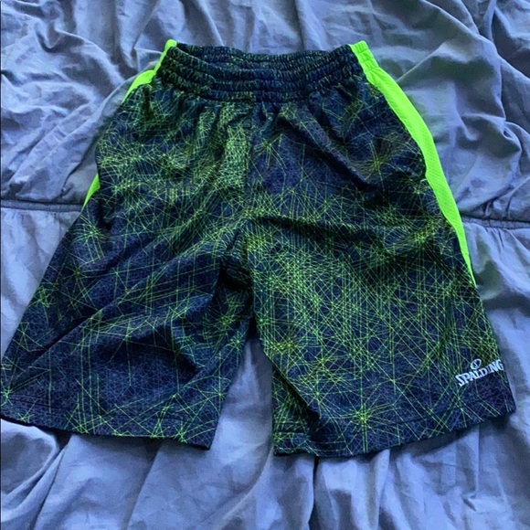 Boys Green Spadling shorts - Picture 1 of 2